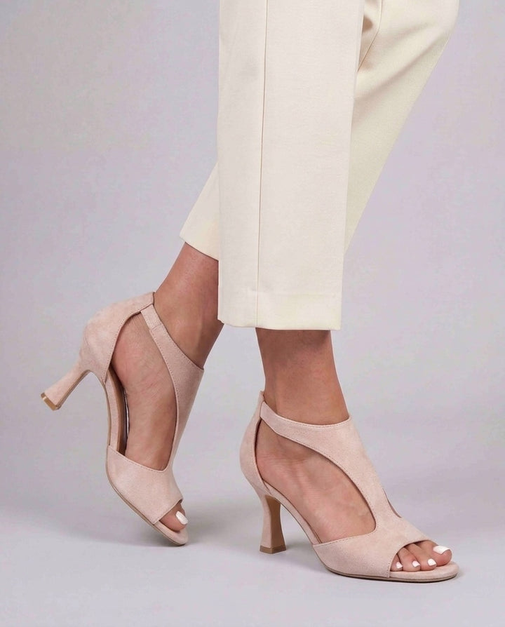 ALANA - Beige Closeup