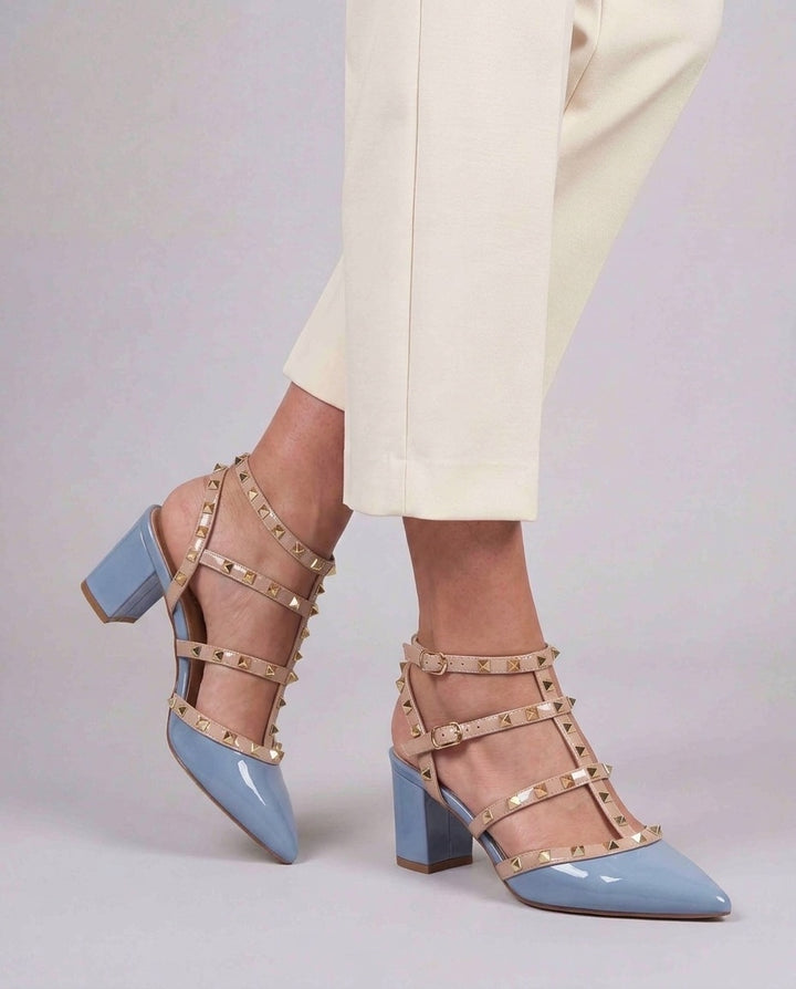 FIDELA - Blue Closeup