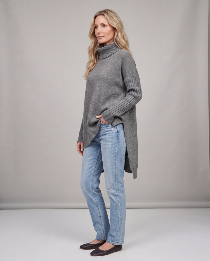 Irina | Oversized Turtleneck Sweater