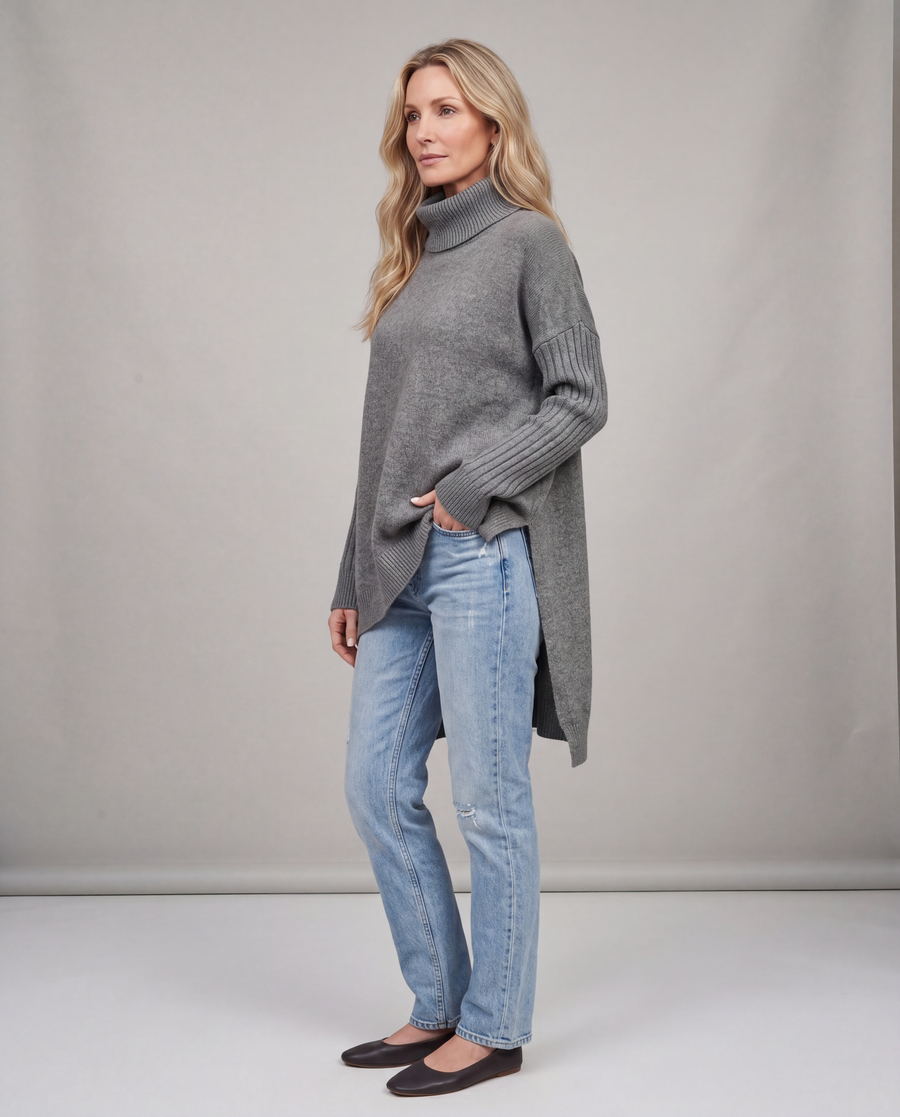Irina | Oversized Turtleneck Sweater