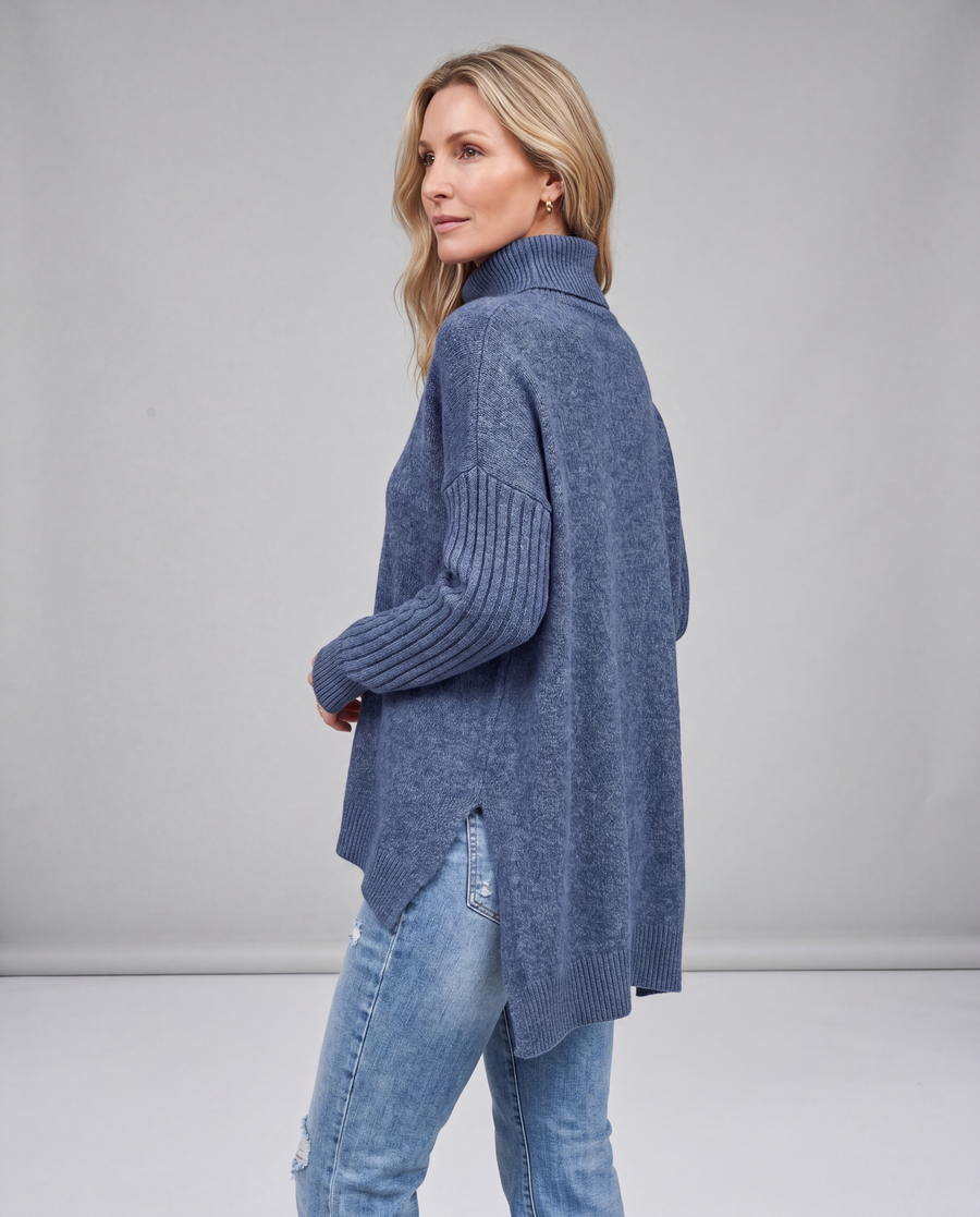 Irina | Oversized Turtleneck Sweater