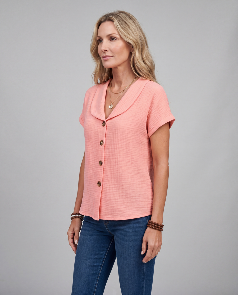 Maureen | Chic Buttoned Blouse